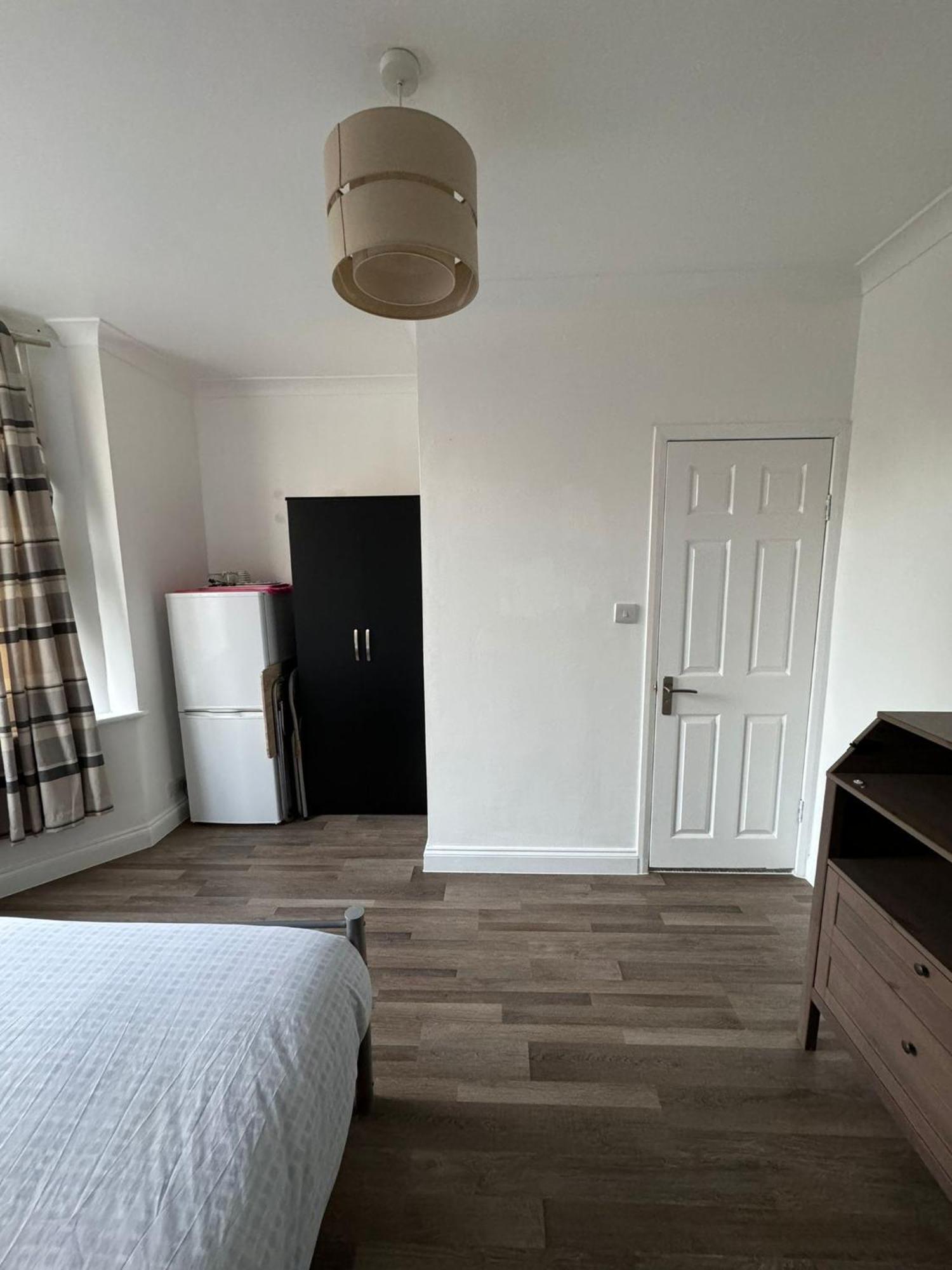 Oxborne Rooms Uk - Gardner Лондон Екстериор снимка