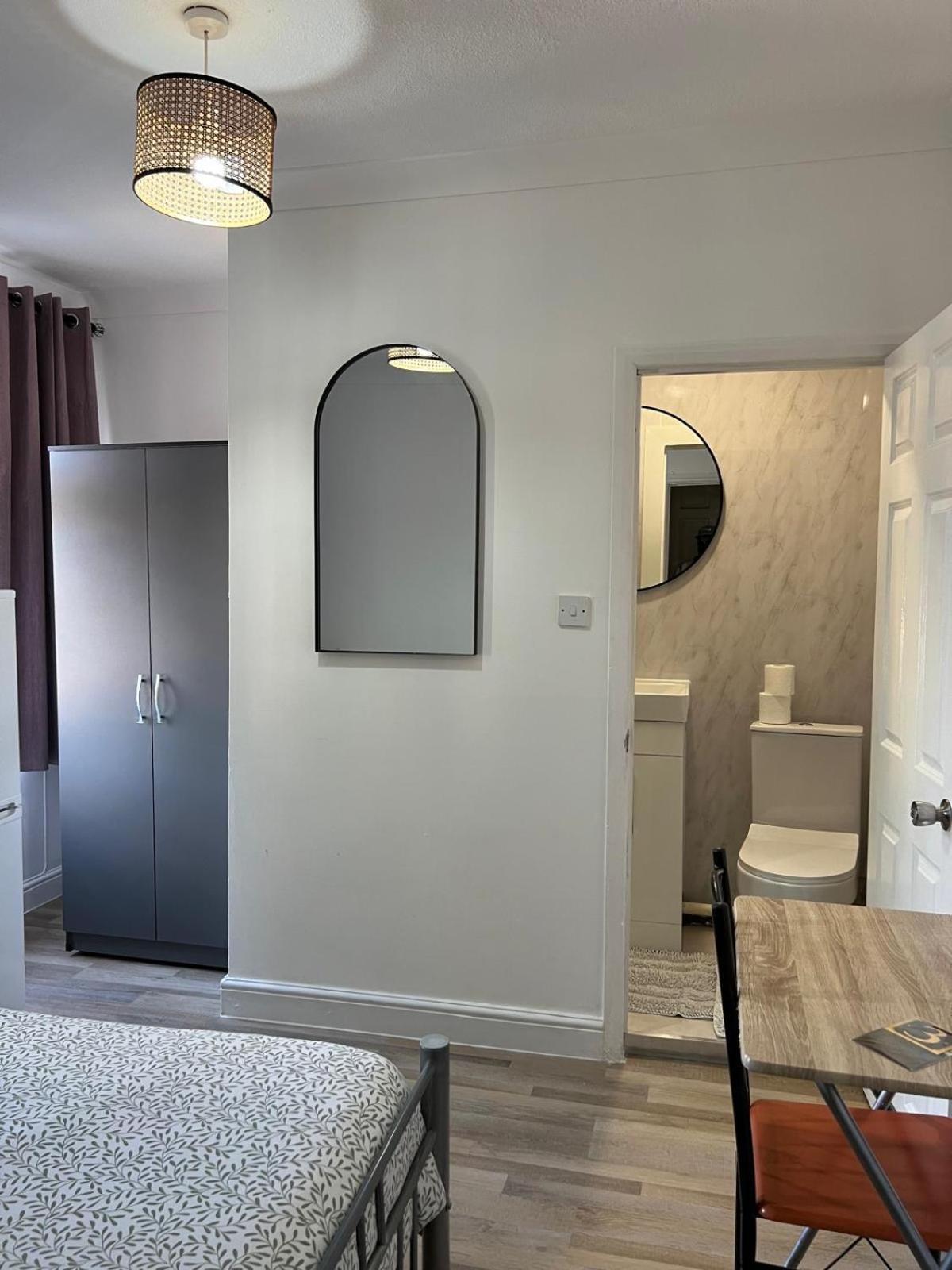 Oxborne Rooms Uk - Gardner Лондон Екстериор снимка